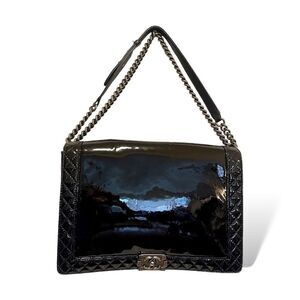 CHANEL Reverso Boy Flap Bag Patent Large in Midnight Blue